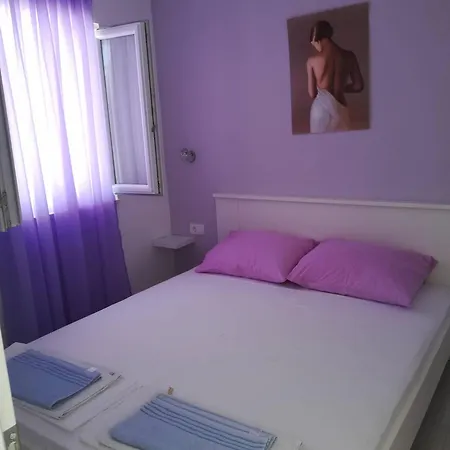 Carija 2 דירה טרוגיר